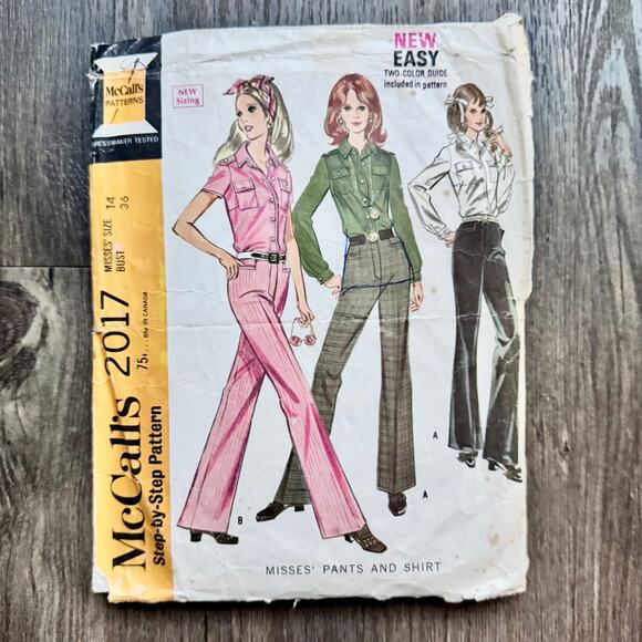 Vintage 1960s McCalls 2017 Sewing Pattern Size Sm Button Up Flare Pants COMPLETE - Picture 1 of 2